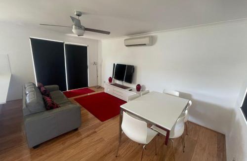 Jurien Bay Villa | Unit 11, 2 Casuarina Crescent, Ocean Beach Chalets
