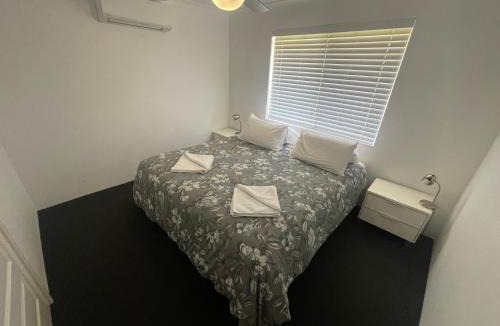 Jurien Bay Villa | Unit 11, 2 Casuarina Crescent, Ocean Beach Chalets
