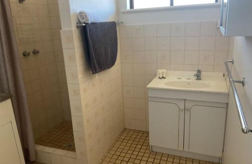 Jurien Bay Ski Chalet | Unit 16, 2 Casuarina Crescent, Ocean Beach Chalets