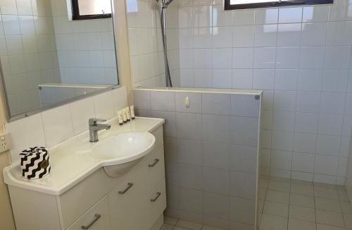 Jurien Bay Ski Chalet | Unit 16, 2 Casuarina Crescent, Ocean Beach Chalets