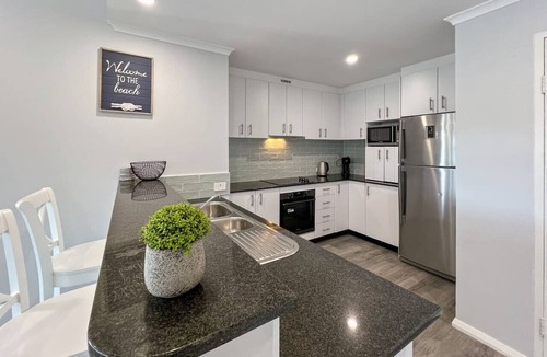 Avoca Beach Apartment | Unit 16 - Avoca Palms Resort, Avoca Beach