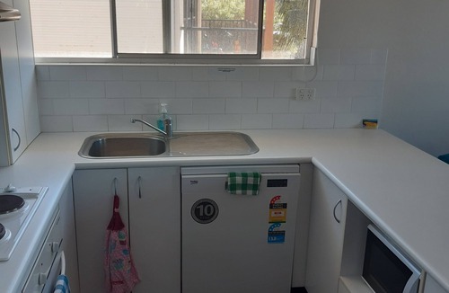 Lake Cathie Apartment | UNIT 3 SEASCAPE APARTMENTS 28 BUNDELLA AVE LC