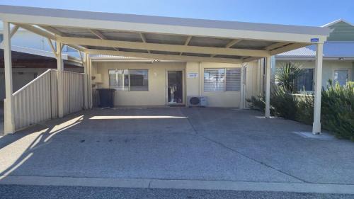 Jurien Bay Villa | Unit 33 Seafront Estate
