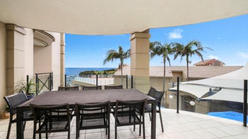 Terrigal House | Unit 9 - 3 Bedroom Part Ocean View
