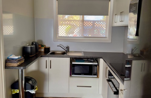Kulin Apartment | Unit A, Kulin Erindale Units