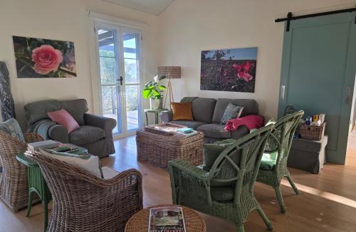 Gloucester House | Unwind at BlueWrenHill