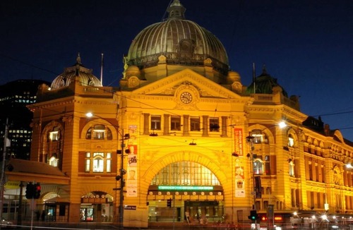 East Melbourne Bed & Breakfast | Unwind @ Melbourne B&B tFamily Ensuite 2