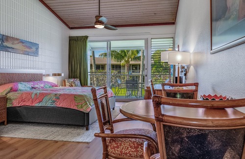 Napili Condo | Updated Studio, AC, steps to beach