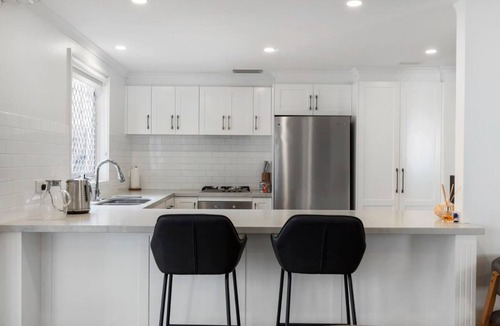 Carlton Apartment | Urban Hideaway in Carlton