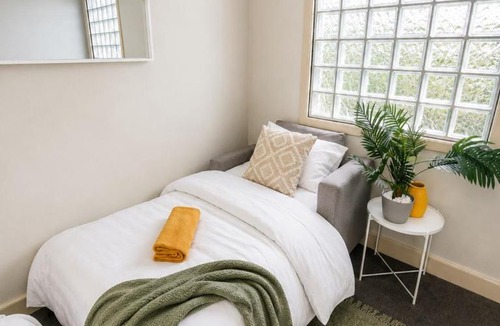 Chippendale Apartment | Urban Retreat Sydney CBD & Central