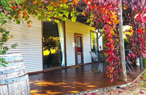 Healesville House | Valley Farm Vineyard Villas