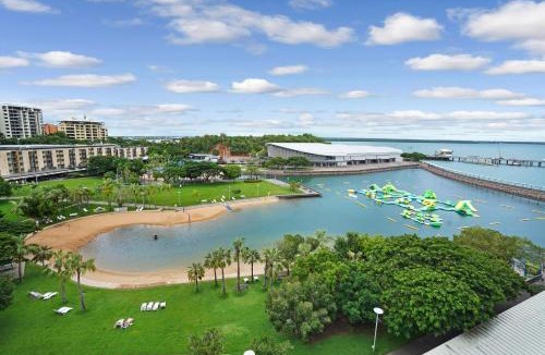 Darwin City Centre Apartment | Vibrant Waterfront Lagoon Views walk to Cafes & BBQ