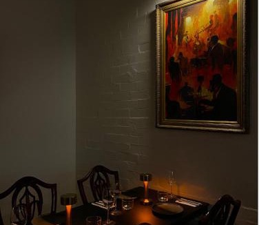 Croydon North Hotel | Victoria House Motel and Wine Bar