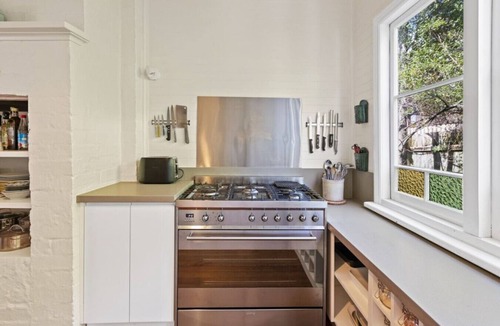 Leura House | Victory Lane - 3BR with Fireplace in Leura