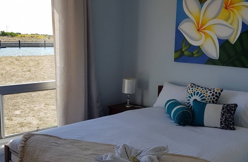 Cape Jaffa House | Views at the Marina