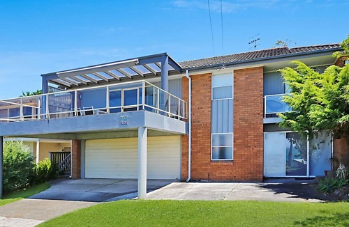 Salamander Bay House | Views of Wanda Beach