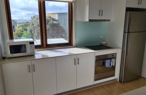 Normanville Villa | Villa #13 South Shores ~ Water facing escape
