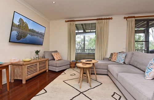Pokolbin Villa | Villa 2br Bardolino Villa located within Cypress Lakes Resort