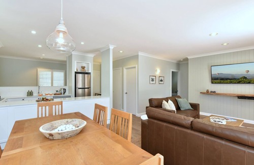 Pokolbin Villa | Villa 2br Pinot Grigio Villa located within Cypress Lakes Resort