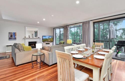 Pokolbin Villa | Villa 3br Chianti Villa located within Cypress Lakes Resort