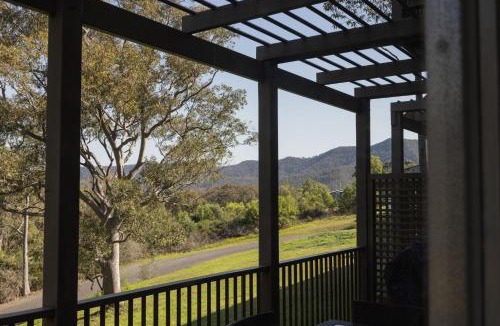 Pokolbin Villa | Villa 3br Tempranillo Villa located within Cypress Lakes Resort