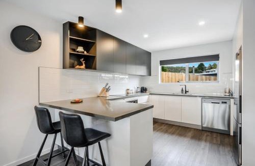 Warrane Villa | Villa 4 NEW 3Bed 2 Bath