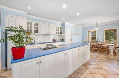 Torquay House | Villa Avisa 5 minutes to the beach