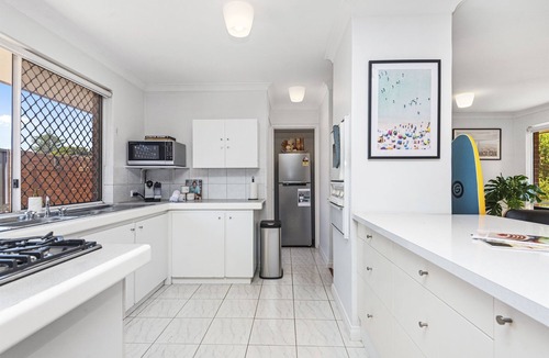 Scarborough House | Villa Brisa Marina, 600m to Scarborough Beach!