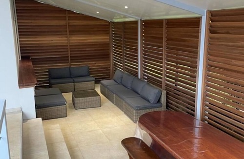 Cayenne Villa | VILLA CORNELIE