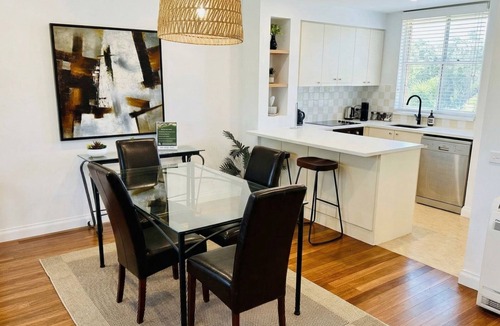 Pokolbin Villa | Villa located within Cypress Lakes Resort with Free Wine Tasting