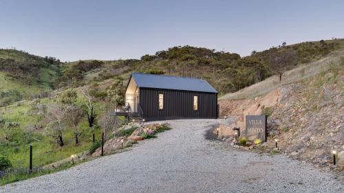 Flowerdale House | Villa Minto at Bloom Into You Flower Farm