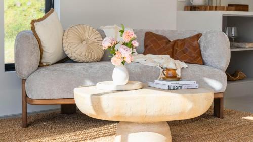 Flowerdale House | Villa Minto at Bloom Into You Flower Farm