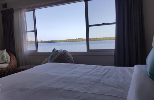 Ballina Villa | Villa Riviera on River Front