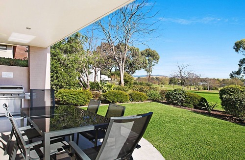 Pokolbin House | VILLA SAACHI - THE VINTAGE HOLIDAY HOUSES