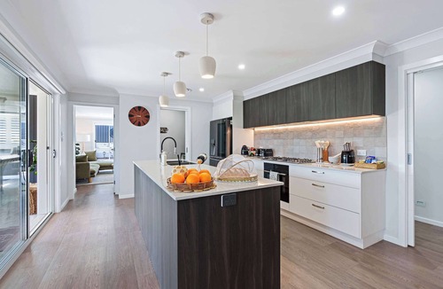Bletchington House | Vinosa - Serene High-End Retreat