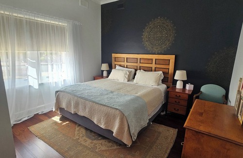 Port Lincoln Cottage | Vintage Coastal Cottage