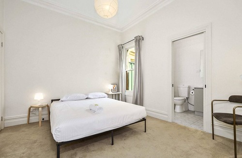 Brunswick North House | Vintage Cottage in Davies St