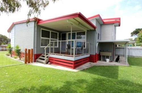 Cape Woolamai House | Vista Bloom Hideaway
