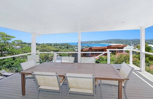 Copacabana House | Vista Seascape - Decks, Pool, and Views!