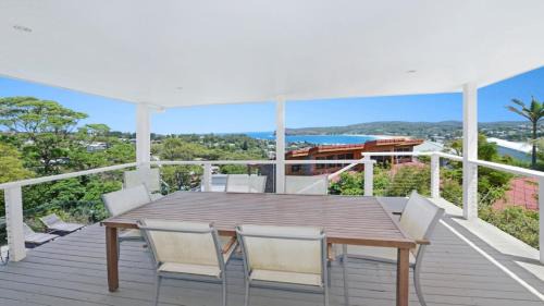 Copacabana House | Vista Seascape - Decks, Pool, and Views!