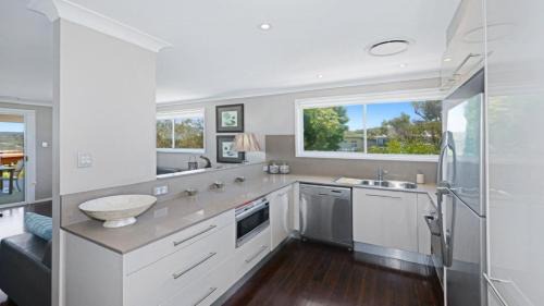 Copacabana House | Vista Seascape - Decks, Pool, and Views!