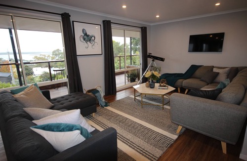 Mallacoota House | Vista Views Five Star