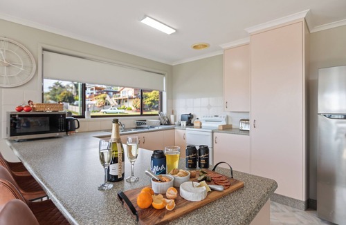 Pambula Beach Apartment | VitaminSea for Two