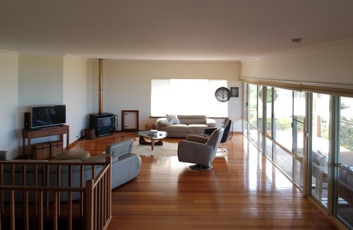 Augusta House | Vivente - 180 degree views of the river mouth. An easy walk to the Colourpatch Cafe and ocean - Vivente - ocean views everywhere