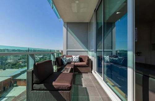 Glen Iris Apartment | Vivid on Malvern Road - A Convenient Lifestyle Stay