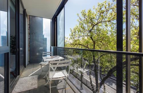 North Melbourne Apartment | Vyra at Arden Park - Minutes to Dining Shops and CBD