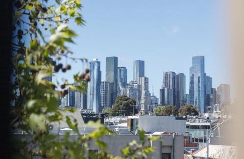 North Melbourne Apartment | Vyra at Arden Park - Minutes to Dining Shops and CBD