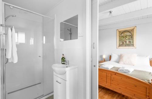 Healesville House | Waaroongah Cottage - Yarra Valley
