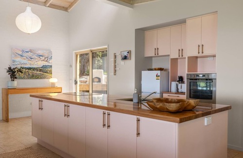 Fish Creek House | Wake Up to Wildlife & Prom Views on 3 Acres | Pizza Oven | Fish Creek | Sleeps 8