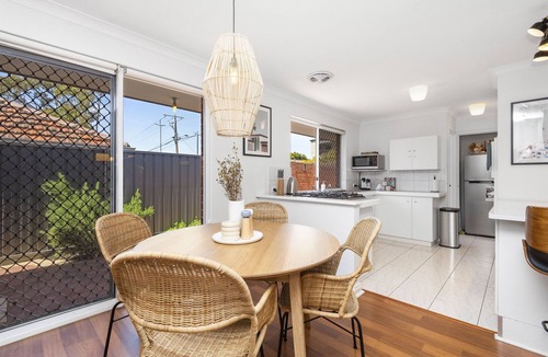 Scarborough House | Walk to Scarborough Beach | Villa Brisa | Sleeps 5